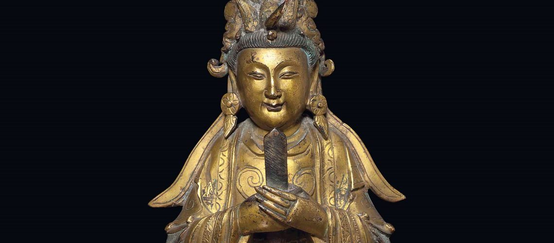 A Xiwangmu Gilt Bronze 17th Century Statue